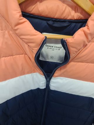 Plumífero Green Coast de segunda mano por 15 EUR en Donostia-San Sebastián  en WALLAPOP