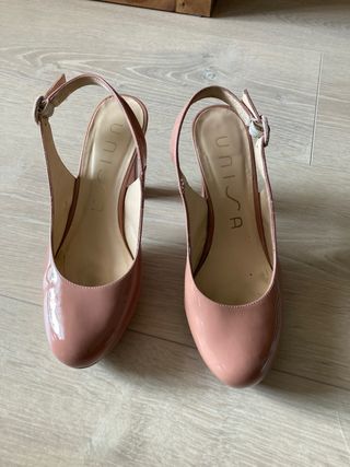 Sandalias fiesta bodaUnisa n38 de segunda mano por 15 EUR en Burgos en  WALLAPOP