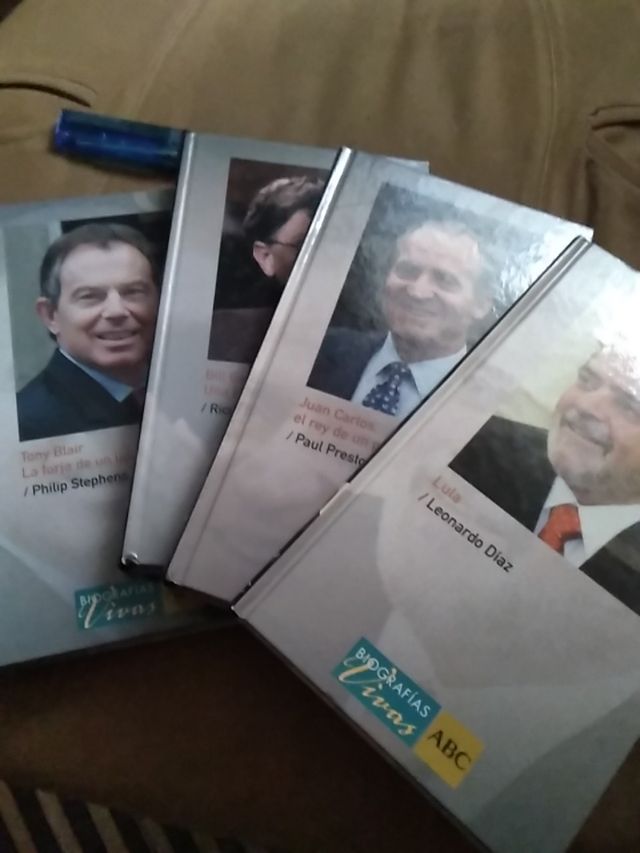 4 libros biografías vivas. ABC