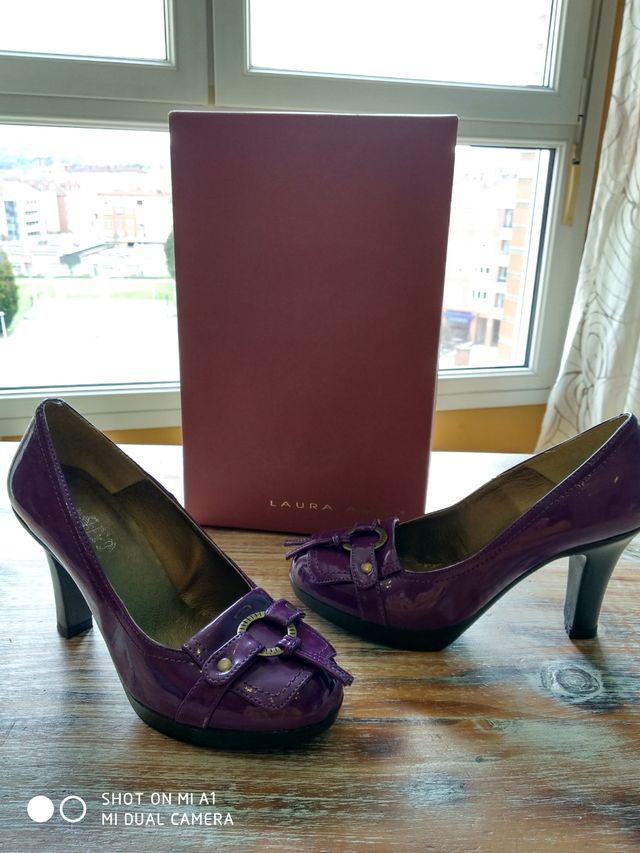 Zapatos efecto charol