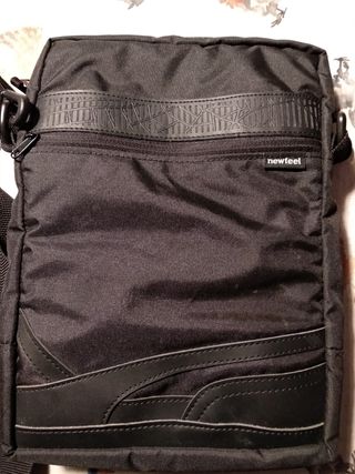 Bandolera newfeel nueva de segunda mano por 8 EUR en Barcelona en WALLAPOP