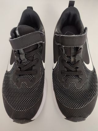Zapatillas Nike Talla 35 de segunda mano por 10 EUR en Xativa en WALLAPOP