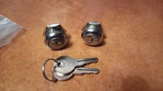 Cerraduras maletas aluminio maletasmotoaluminio de segunda mano por 6 EUR  en Burgos en WALLAPOP