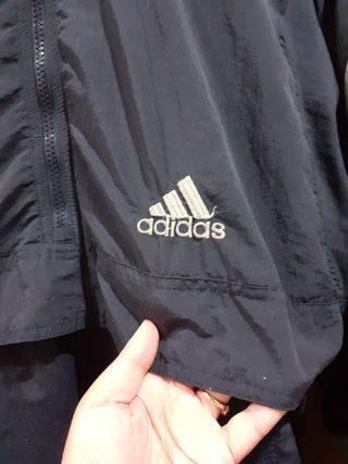 Cazadora canguro Adidas T-L de segunda mano por 25 EUR en Zaragoza en  WALLAPOP