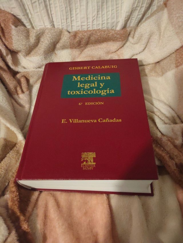 Medicina Legal y Toxicología (Gisbert Calabuig) de segunda mano por 30 EUR en Castellón de la