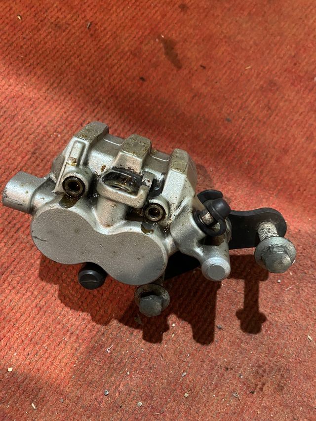 Pinza freno Yamaha trz 80 rr
