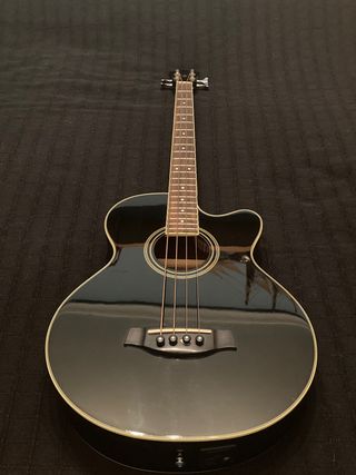 Bajo electroacústico Ibanez de segunda mano por 300 EUR en Cabanes en  WALLAPOP