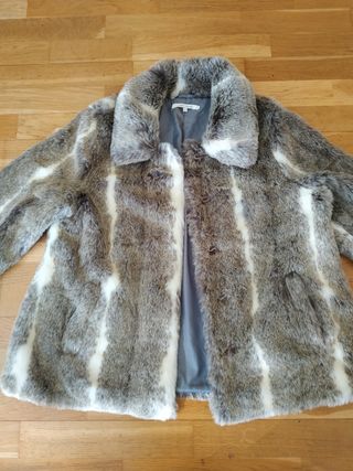 Abrigo piel de El Corte Inglés de segunda mano por 25 EUR en Pamplona en  WALLAPOP