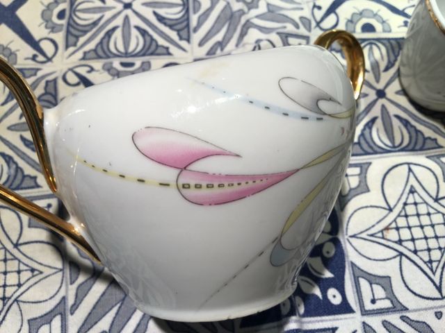 Azucarero Jager muy antiguo y 4 tacitas