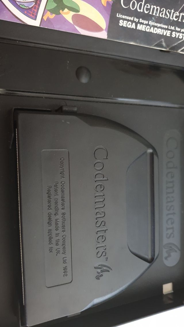 fantastic dizzy  cosmic spacehead sega megadrive