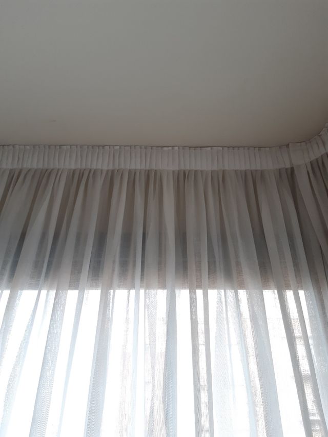 cortina confeccionada blanca