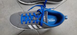 Zapatillas Adidas Neo confort de segunda mano por 15 EUR en Madrid en  WALLAPOP
