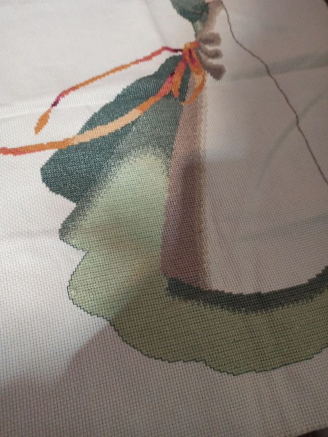 tapapiz echo a mano a punto cruz es preciosimo