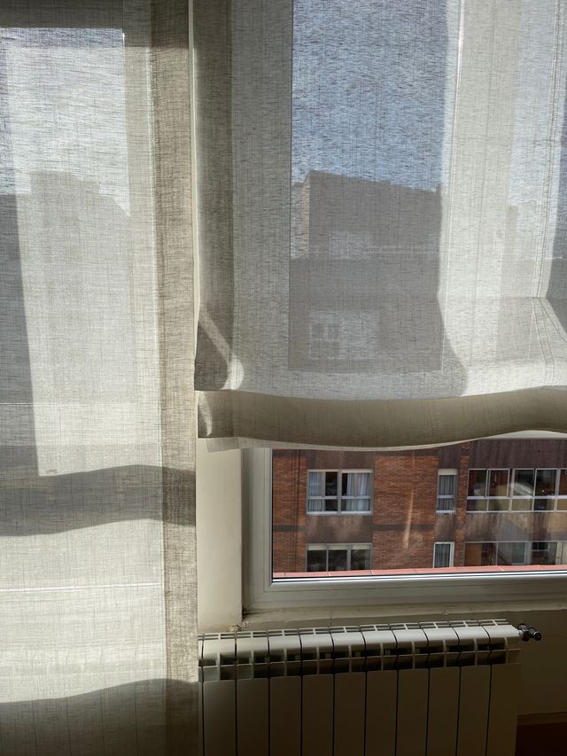 Dos estores Leroy Merlín