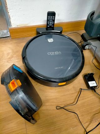 Robot aspirador Conga Excellence 1990 de segunda mano por 80 EUR en San  Cibrao en WALLAPOP