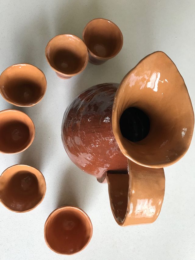 Brocca con sei bicchieri