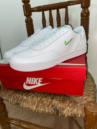 Nike COURT VINTAGE Black / White - Fast delivery | Spartoo Europe ! - Shoes  Low top trainers Women 47,99 €