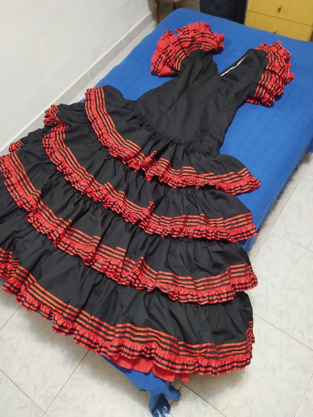 Traje de flamenca sevillana