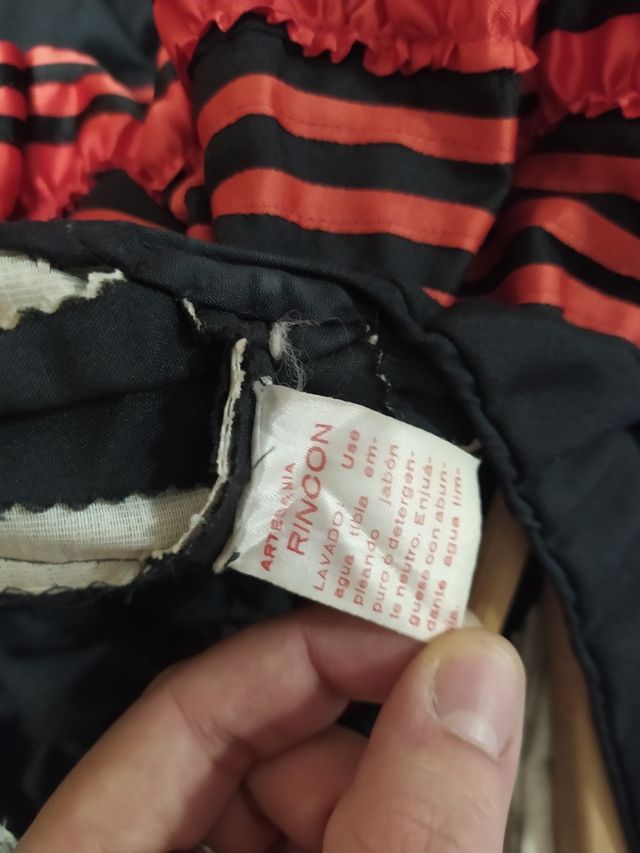 Traje de flamenca sevillana