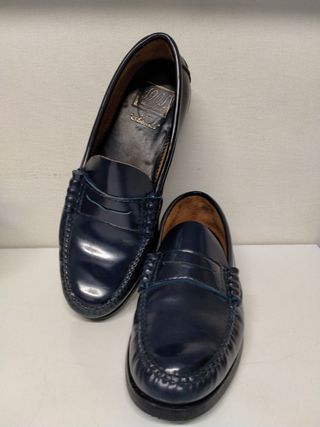 Zapatos tipo Castellanos 1901 de segunda mano por 50 EUR en Santander en  WALLAPOP