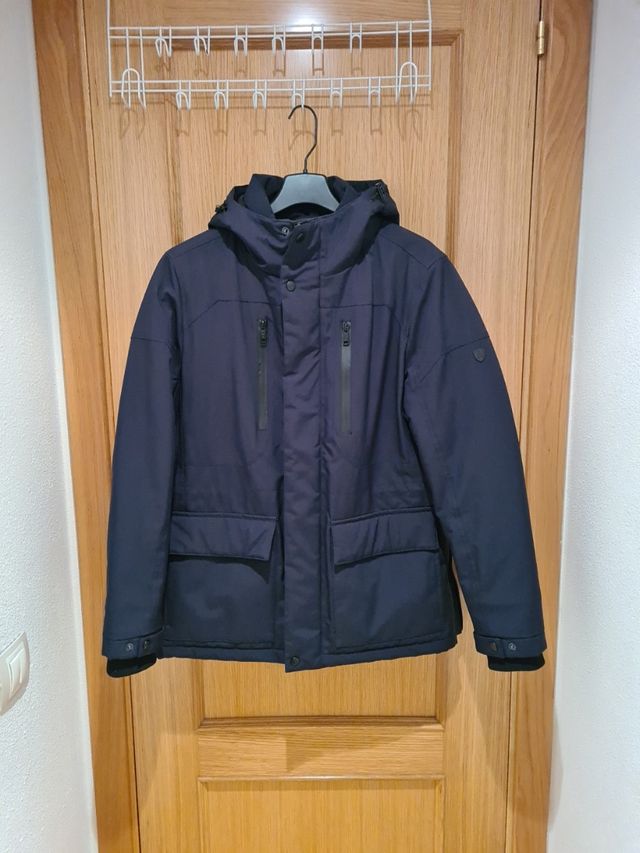 Abrigo capucha  Álvaro Moreno. Talla S. Azul Marin