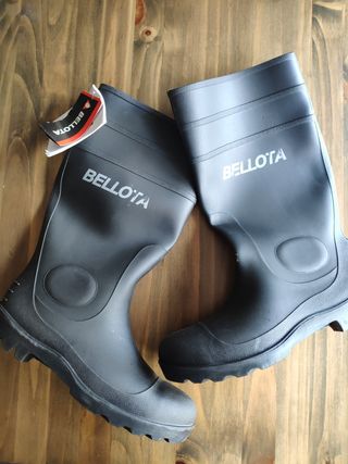 Bota de seguridad light resistente a la penetración del agua | Bellota