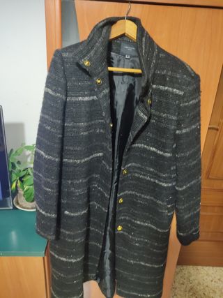 Abrigo Cortefiel Señora de segunda mano por 20 EUR en Valencia en WALLAPOP