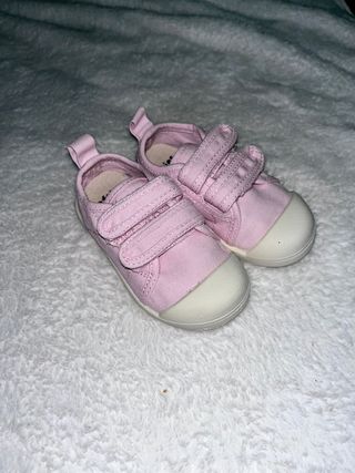 Zapatillas deportivas en talla 20 para niño | FASHIOLA.es