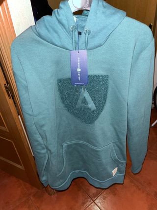 Sudadera Álvaro moreno de segunda mano por 25 EUR en Alcalá de Henares en  WALLAPOP