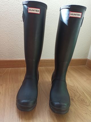 Botas Hunter talla 38 negras. de segunda mano por 40 EUR en Arroyomolinos  en WALLAPOP
