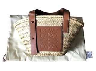 Bolso cesta Loewe de segunda mano por 170 EUR en Cabezo de Torres en  WALLAPOP