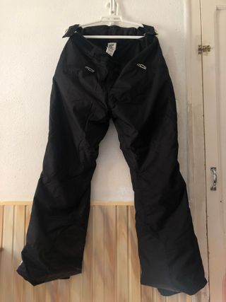 Ropa de esquí mujer de segunda mano en Barcelona en WALLAPOP