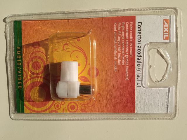 CONECTORES MACHOS TV