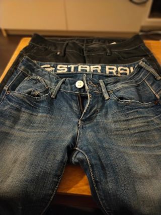 Dos pantalones G-Star Raw T. 28\\/M mujer de segunda mano por 29,9 EUR en  Mollet del Vallès en WALLAPOP