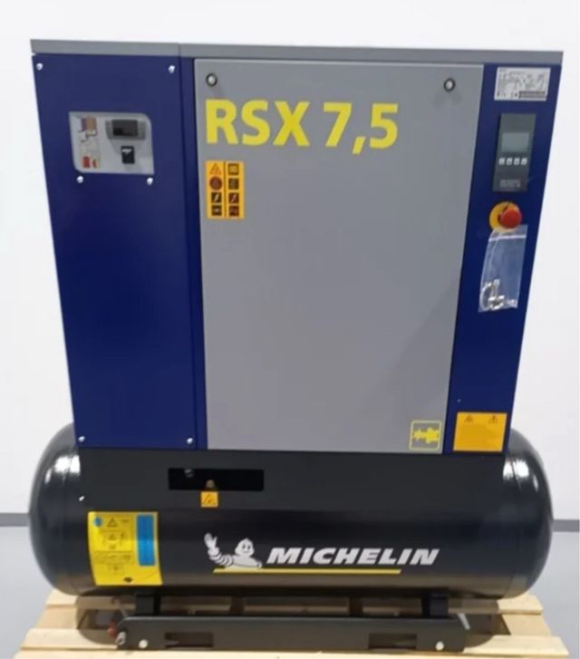 Compresor tornillo 7,5 y  10cv Fiac 300 y 500l