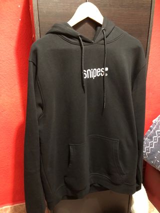 Sudadera Negra Snipes de segunda mano por 38 EUR en Getafe en WALLAPOP