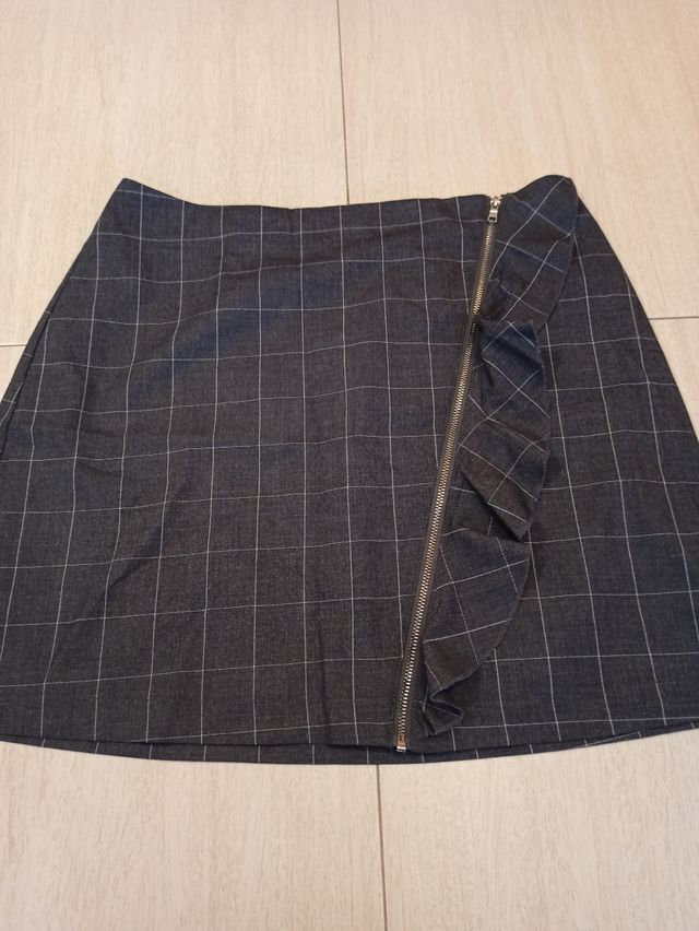 Falda corta