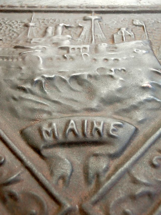 CURIOSA PIEZA HISTÓRICA Y CONMEMEORATIVA GUERRA