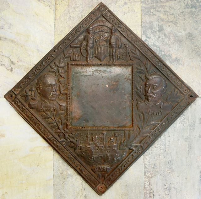 CURIOSA PIEZA HISTÓRICA Y CONMEMEORATIVA GUERRA