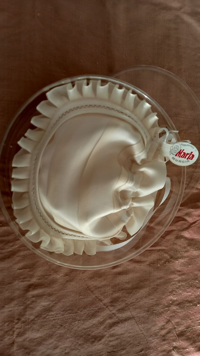 Limosnera Comunión. Marla