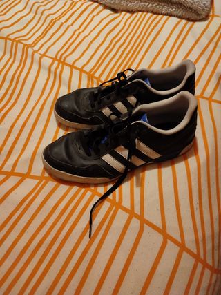 Zapatillas futbol sala Reebok 43 de segunda mano por 15 EUR en Sevilla en  WALLAPOP