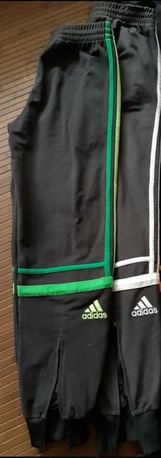 Chándal Clasico de segunda mano por 20 EUR en Zaragoza en WALLAPOP