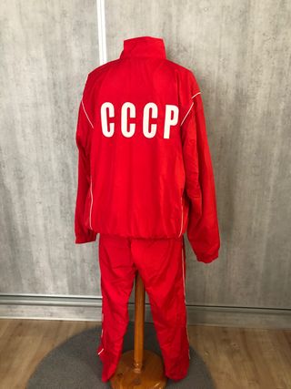 Chándal CCCP de segunda mano por 89 EUR en Fuengirola en WALLAPOP