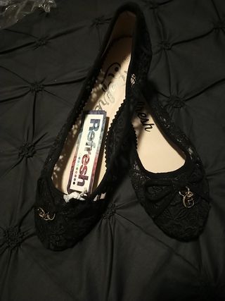 Manoletinas Refresh!! de segunda mano por 8 EUR en Barcelona en WALLAPOP