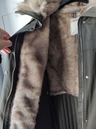 Parka Esprit de segunda mano por 69 EUR en Albacete en WALLAPOP