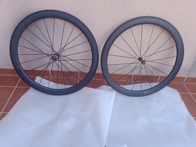 Juego de ruedas de carbono.