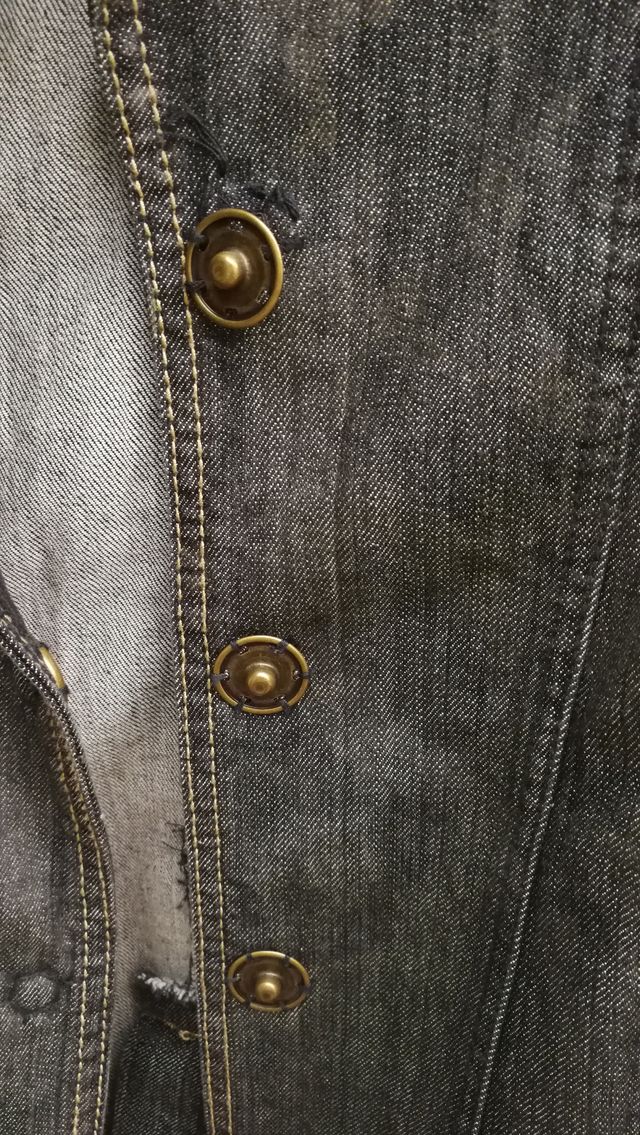 Cazadora vaquera larga.