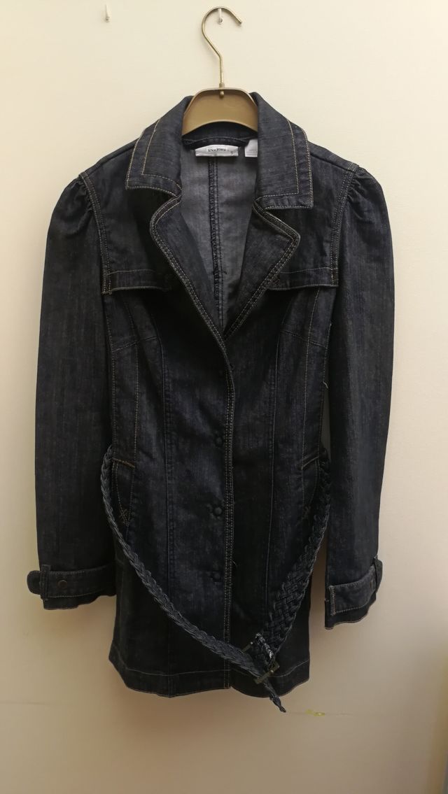 Cazadora vaquera larga.