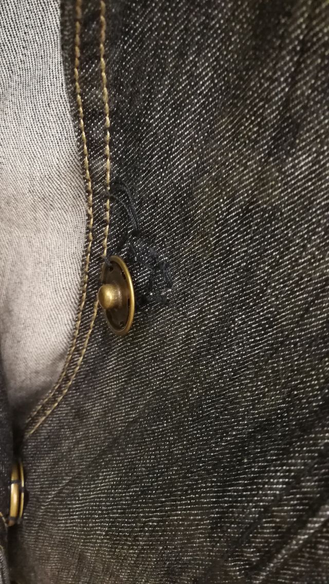 Cazadora vaquera larga.