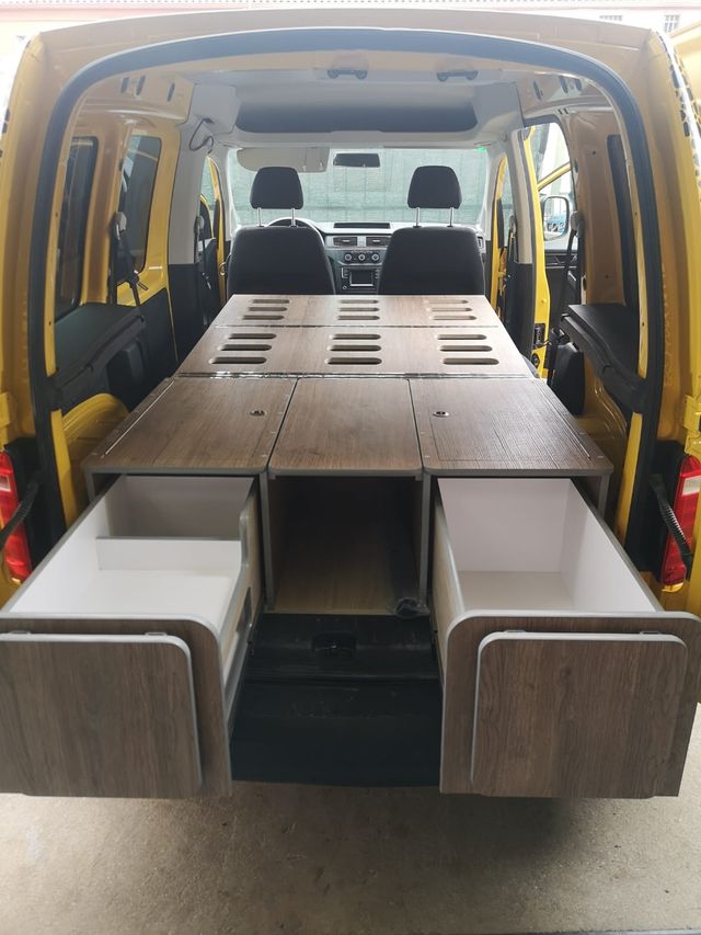 Camping furgonetas medianas y pequeñas a medida